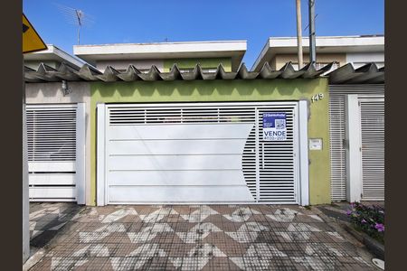 Fachada de casa à venda com 3 quartos, 171m² em Vila Albertina, São Paulo