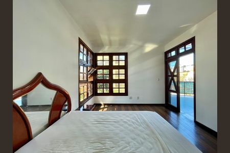 Casa para alugar com 5 quartos, 380m² em Palmares, Belo Horizonte