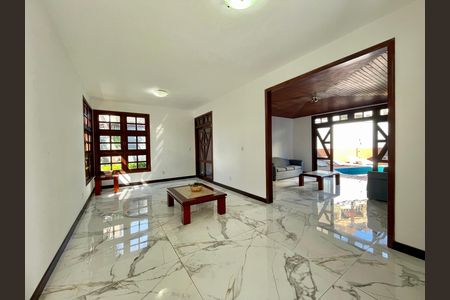 Casa para alugar com 5 quartos, 380m² em Palmares, Belo Horizonte