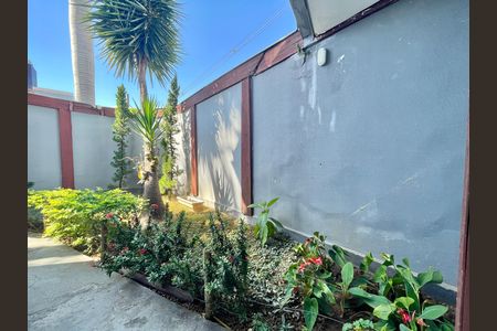 Casa para alugar com 5 quartos, 380m² em Palmares, Belo Horizonte