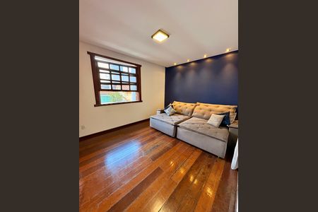 Casa para alugar com 380m², 5 quartos e 4 vagas