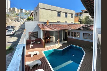 Casa para alugar com 380m², 5 quartos e 4 vagas