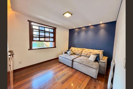 Casa para alugar com 380m², 5 quartos e 4 vagas