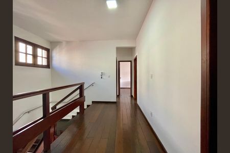 Casa para alugar com 380m², 5 quartos e 4 vagas