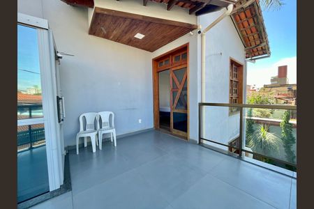 Casa para alugar com 380m², 5 quartos e 4 vagas