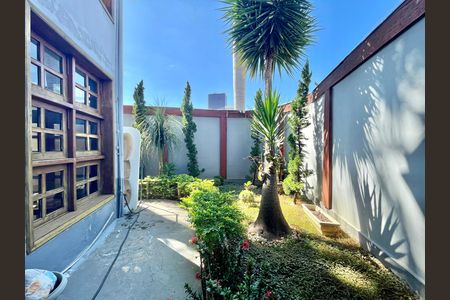 Casa para alugar com 380m², 5 quartos e 4 vagas
