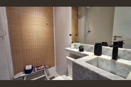 Apartamento à venda com 82m², 3 quartos e 1 vagaBanheiro Social 