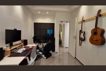Apartamento à venda com 82m², 3 quartos e 1 vagaQuarto 