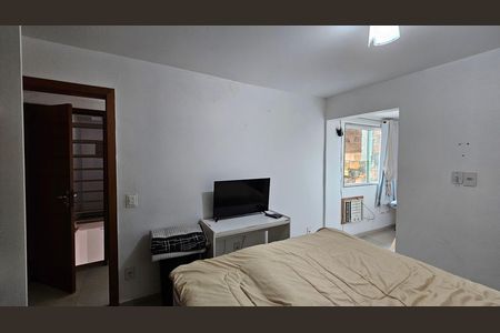 Suíte 1 de casa para alugar com 2 quartos, 200m² em Austin, Nova Iguaçu