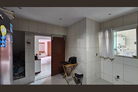 Casa para alugar com 200m², 2 quartos e 2 vagas Casa para alugar com 200m², 2 quartos e 2 vagasCozinha