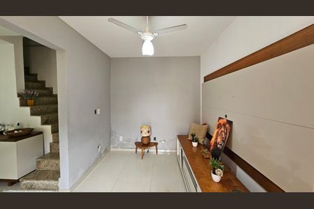 Casa para alugar com 200m², 2 quartos e 2 vagas Casa para alugar com 200m², 2 quartos e 2 vagasSala