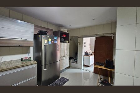 Cozinha de casa para alugar com 2 quartos, 200m² em Austin, Nova Iguaçu