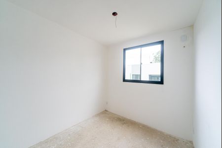 Quarto 2 de casa de condomínio para alugar com 2 quartos, 43m² em Viamópolis, Viamão
