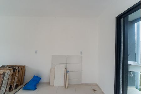Cozinha de casa de condomínio para alugar com 2 quartos, 43m² em Viamópolis, Viamão