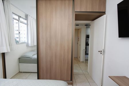 Apartamento à venda com 44m², 2 quartos e 1 vagaQuarto 1