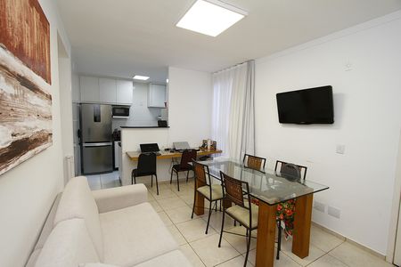 Sala de apartamento à venda com 2 quartos, 44m² em Estrela do Oriente, Belo Horizonte