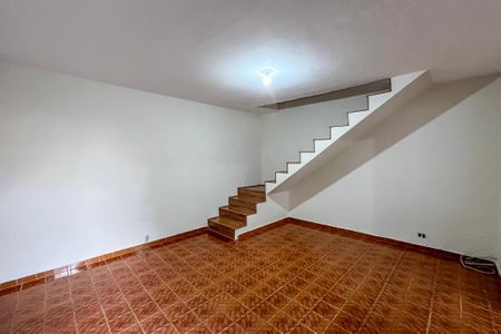 Casa para alugar com 160m², 2 quartos e 1 vaga Casa para alugar com 160m², 2 quartos e 1 vagaSala