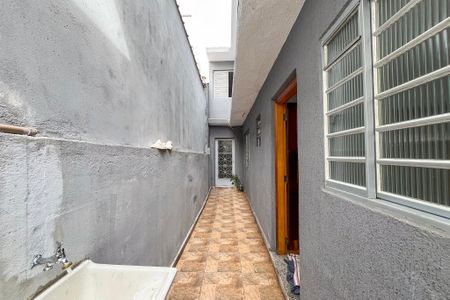 Área de Serviço de casa para alugar com 2 quartos, 160m² em Jardim Sao Saverio, São Paulo