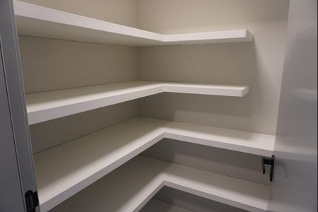 Casa de condomínio à venda com 309m², 4 quartos e 4 vagasDespensa