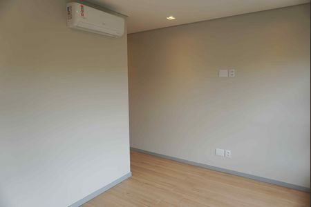 Casa de condomínio à venda com 309m², 4 quartos e 4 vagasSuite 2