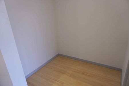 Casa de condomínio à venda com 309m², 4 quartos e 4 vagasCloset da suíte 2