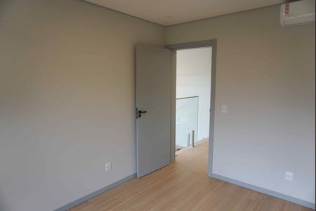 Casa de condomínio à venda com 309m², 4 quartos e 4 vagasSuite 1