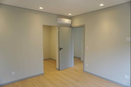 Casa de condomínio à venda com 309m², 4 quartos e 4 vagasSuite 4