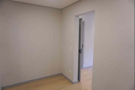 Casa de condomínio à venda com 309m², 4 quartos e 4 vagasCloset da suite 4