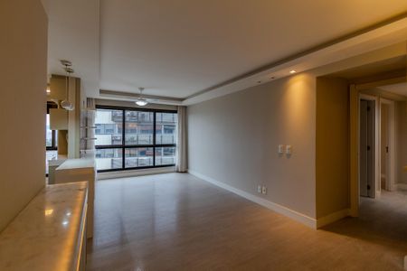 Sala de apartamento para alugar com 3 quartos, 100m² em Cristal, Porto Alegre
