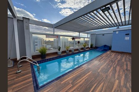 Apartamento à venda com 42m², 1 quarto e sem vaga Apartamento à venda com 42m², 1 quarto e sem vagaÁrea comum - Piscina