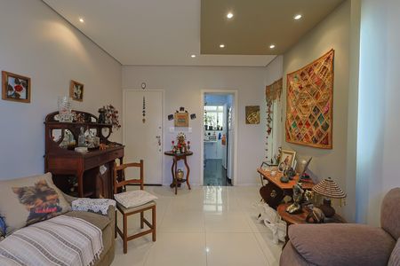 Apartamento à venda com 2 quartos, 70m² em Floresta, Belo Horizonte