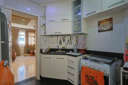 Apartamento à venda com 2 quartos, 70m² em Floresta, Belo Horizonte