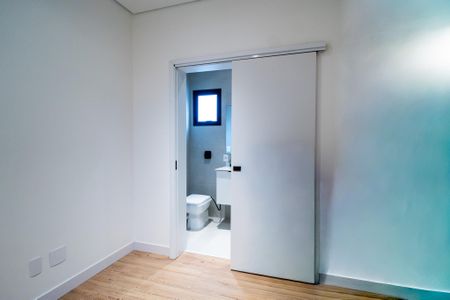 Casa de condomínio para alugar com 242m², 4 quartos e 4 vagasSuíte 4