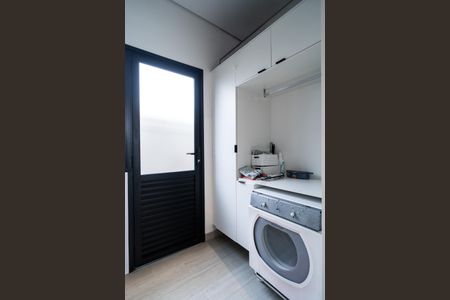 Casa de condomínio para alugar com 242m², 4 quartos e 4 vagasÁrea de Serviço
