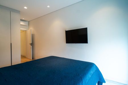 Casa de condomínio para alugar com 242m², 4 quartos e 4 vagasSuíte