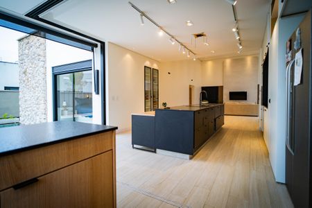 Casa de condomínio para alugar com 242m², 4 quartos e 4 vagasCozinha