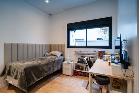 Casa de condomínio para alugar com 242m², 4 quartos e 4 vagasSuíte 2