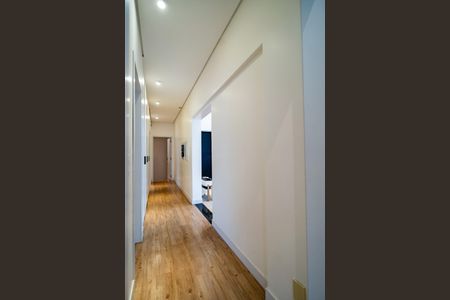 Corredor de casa de condomínio para alugar com 4 quartos, 242m² em Parque Jataí, Votorantim