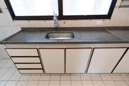 Apartamento para alugar com 103m², 3 quartos e 2 vagas