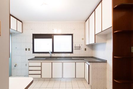 Apartamento para alugar com 103m², 3 quartos e 2 vagas