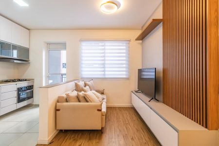 Sala de apartamento para alugar com 1 quarto, 49m² em Nova Aldeinha, Barueri