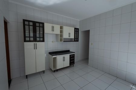 Casa para alugar com 92m², 1 quarto e 2 vagas
