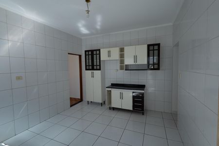 Casa para alugar com 92m², 1 quarto e 2 vagas