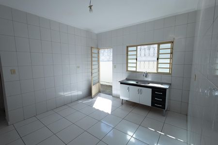 Casa para alugar com 92m², 1 quarto e 2 vagas