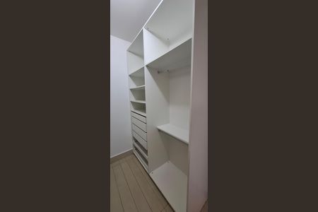Casa de condomínio para alugar com 222m², 3 quartos e 4 vagas Casa de condomínio para alugar com 222m², 3 quartos e 4 vagasQuarto 2