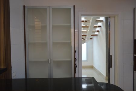 Casa de condomínio para alugar com 222m², 3 quartos e 4 vagasCozinha
