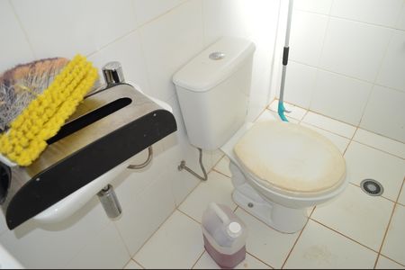 Banheiro de Serviço de casa de condomínio para alugar com 3 quartos, 222m² em Bonfim Paulista, Ribeirão Preto