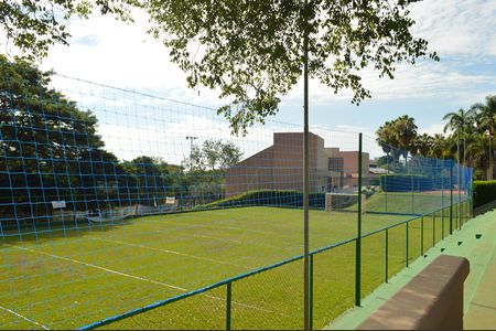Casa de condomínio para alugar com 222m², 3 quartos e 4 vagasQuadra Esportiva