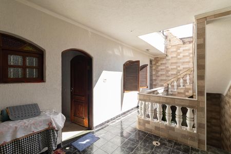 Área de Serviço de casa para alugar com 3 quartos, 438m² em Vila Brasil, São Paulo