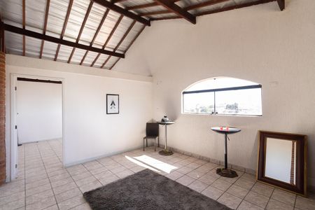 Casa para alugar com 438m², 3 quartos e 4 vagasSalão